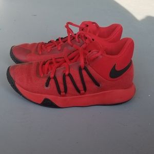 KD Trey 5 V (GS) Red and Black